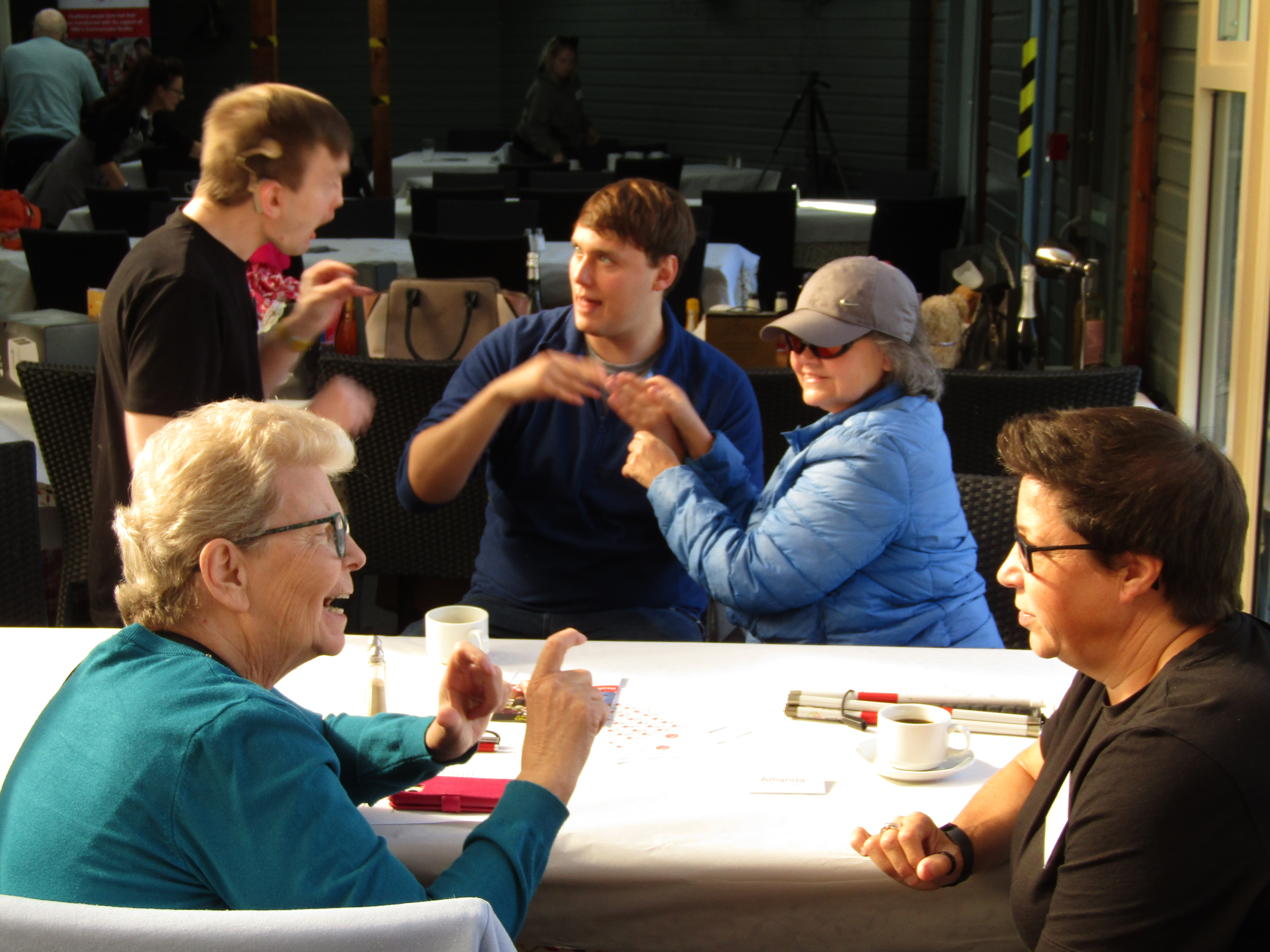 Hands On &amp; Visual Frame Signing